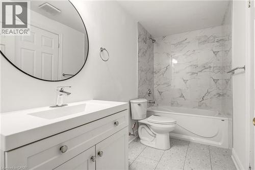 4150 Millcroft Park Drive, Burlington, ON - Indoor Photo Showing Bathroom