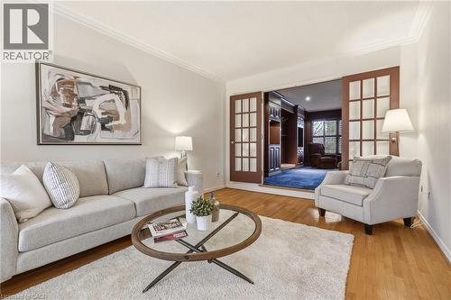 4150 Millcroft Park Drive, Burlington, ON - Indoor Photo Showing Living Room