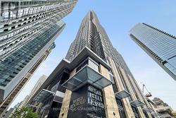 5805 - 11 YORKVILLE AVENUE Toronto, ON M4W 0B7