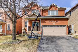4 WOODVALLEY DRIVE Brampton, ON L7A 1Z6