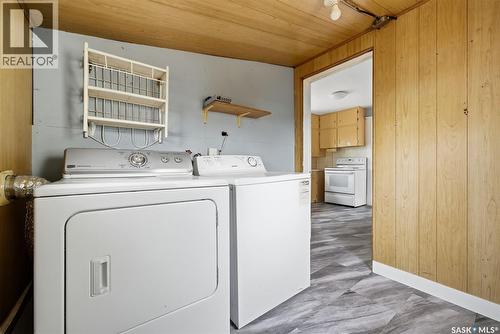 304 Main Street, Avonlea, SK - Indoor Photo Showing Laundry Room