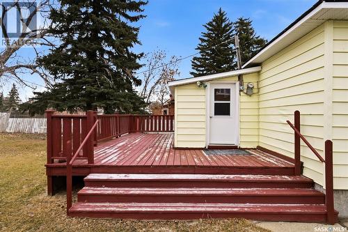 304 Main Street, Avonlea, SK - Outdoor With Exterior