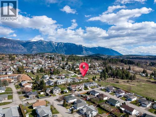 423 6Th Avenue S, Creston, BC - Outdoor With View