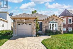 72 STANLEY STREET Barrie, ON L4M 6V5