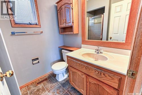 2659 Lacombe Crescent E, Regina, SK 