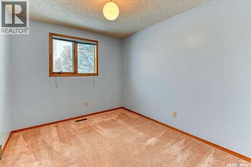 2659 Lacombe Crescent E, Regina, SK 