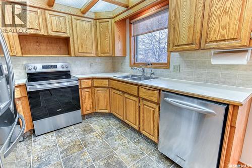 2659 Lacombe Crescent E, Regina, SK 