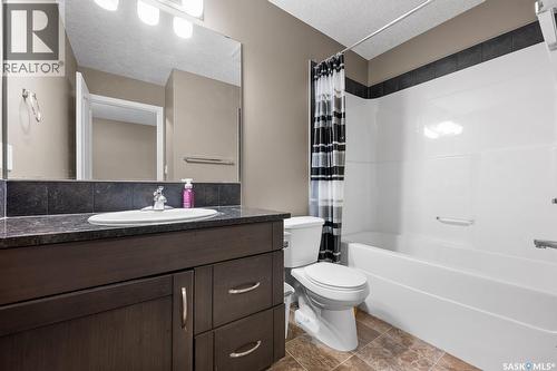 411 3826 Dewdney Avenue E, Regina, SK - Indoor Photo Showing Bathroom