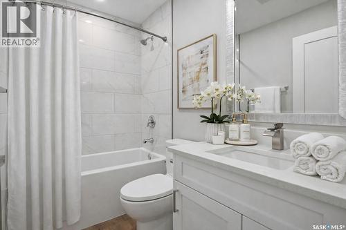 31 Newstead Avenue, Regina, SK - Indoor Photo Showing Bathroom