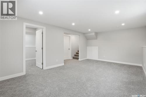 31 Newstead Avenue, Regina, SK - Indoor