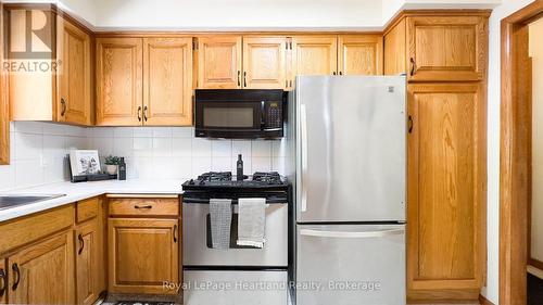10 Bissett Court, Goderich (Goderich (Town)), ON - Indoor Photo Showing Kitchen