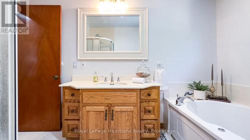 10 Bissett Court, Goderich (Goderich (Town)), ON - Indoor Photo Showing Bathroom