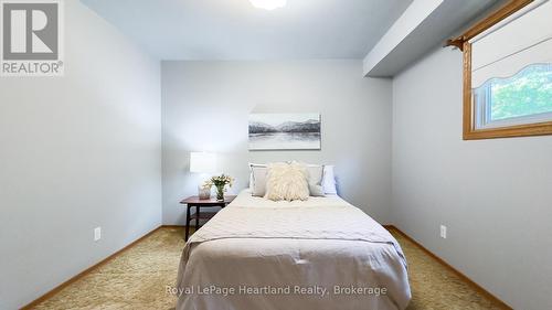 10 Bissett Court, Goderich (Goderich (Town)), ON - Indoor Photo Showing Bedroom