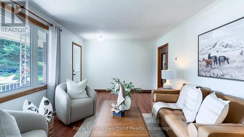 10 Bissett Court, Goderich (Goderich (Town)), ON - Indoor Photo Showing Living Room