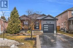 49 PEGLAR CRESCENT Centre Wellington (Fergus), ON N1M 3T3