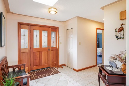 3882 Wavecrest Rd, Campbell River, BC 