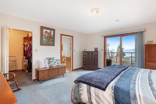 3882 Wavecrest Rd, Campbell River, BC 