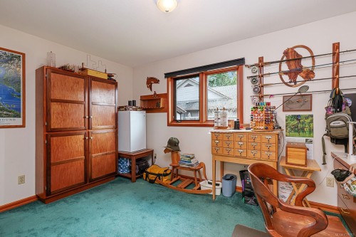 3882 Wavecrest Rd, Campbell River, BC 