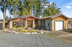 791 Forsyth Ave Parksville, BC V9P 1E5