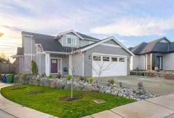 2013 Mountain Vista Dr Nanaimo, BC V9T 0L4