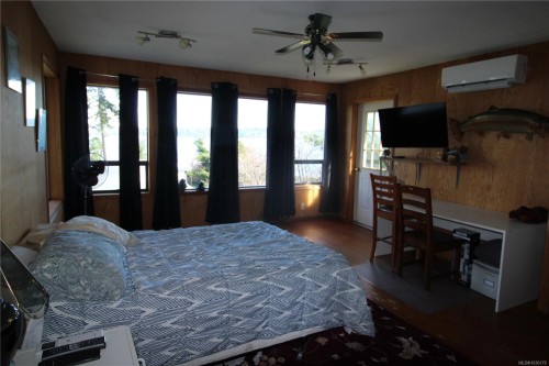 5904 Garvin Rd, Union Bay, BC 