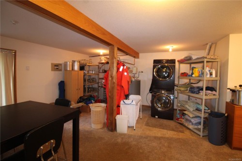 5904 Garvin Rd, Union Bay, BC 