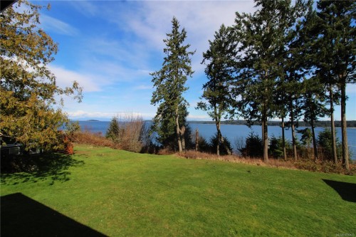 5904 Garvin Rd, Union Bay, BC 