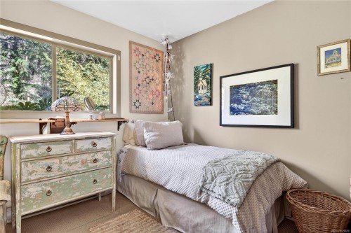 2470 North End Rd, Salt Spring, BC 