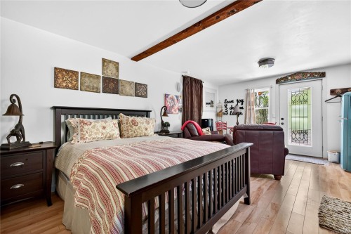 2470 North End Rd, Salt Spring, BC 