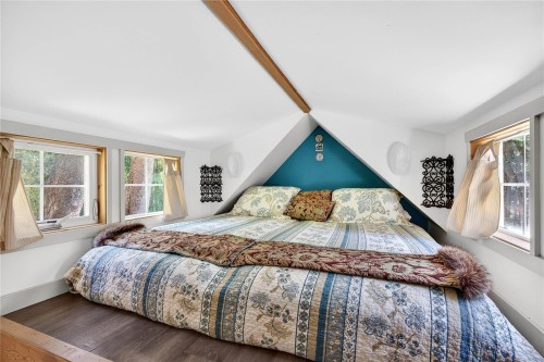 2470 North End Rd, Salt Spring, BC 