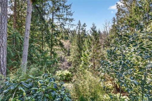 2470 North End Rd, Salt Spring, BC 