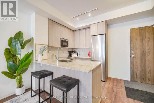 229 - 99 EAGLE ROCK WAY  Vaughan, ON L6A 5A7