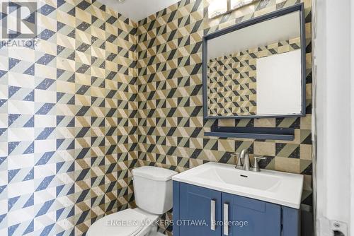 311 Presland Road, Ottawa, ON - Indoor Photo Showing Bathroom