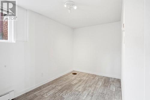 311 Presland Road, Ottawa, ON - Indoor Photo Showing Other Room
