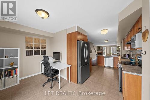 902 Longfields Drive, Ottawa, ON - Indoor