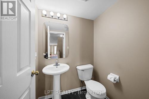 902 Longfields Drive, Ottawa, ON - Indoor Photo Showing Bathroom