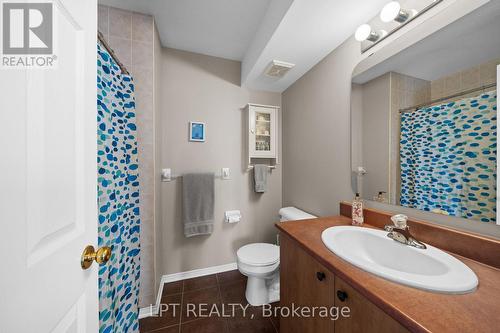 902 Longfields Drive, Ottawa, ON - Indoor Photo Showing Bathroom
