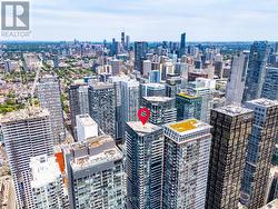 915 - 115 BLUE JAYS WAY Toronto, ON M5V 0N4