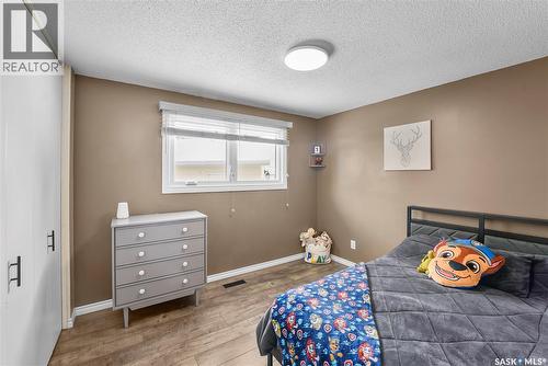 60 Empress Drive, Regina, SK - Indoor Photo Showing Bedroom