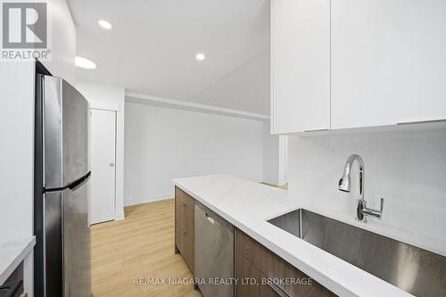 UNIT B - 993 O'CONNOR DRIVE , Toronto (O'Connor-Parkview), Ontario M4B 2T1 5
