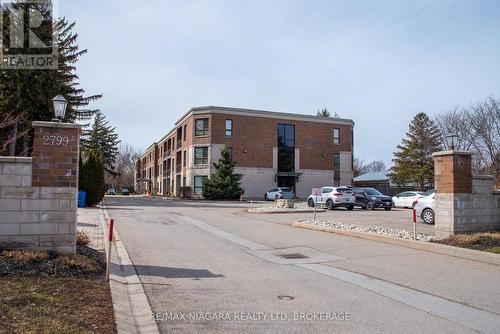 306 - 2799 ST. PAUL AVENUE  Niagara Falls (Stamford), ON L2J 2L3