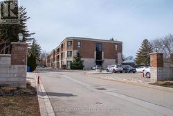 306 - 2799 ST. PAUL AVENUE Niagara Falls (Stamford), ON L2J 2L3