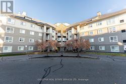 #203 - 4 DAYSPRING CIRCLE Brampton, ON L6P 2Z5