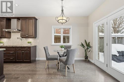 290 Eaton Street, Halton Hills, ON - Indoor Photo Showing Dining Room