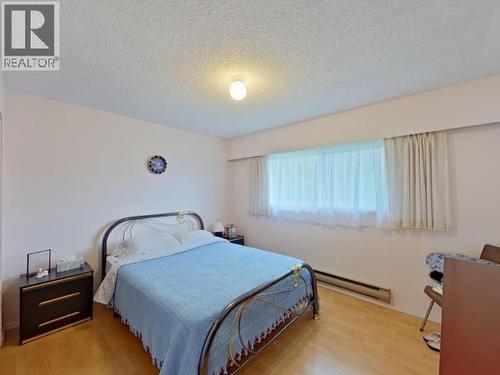 3284 Cariboo Ave, Powell River, BC - Indoor Photo Showing Bedroom