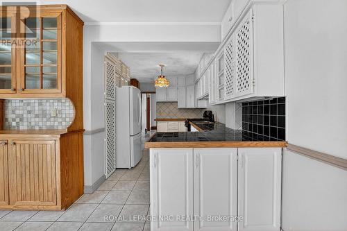 227 Cumberland Avenue, Hamilton, ON - Indoor Photo Showing Other Room