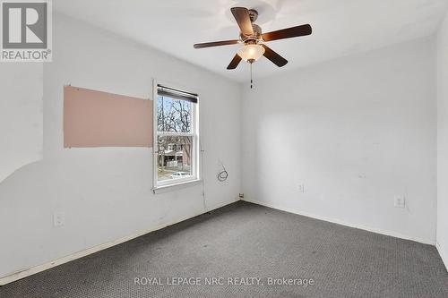 227 Cumberland Avenue, Hamilton, ON - Indoor Photo Showing Other Room
