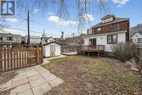 227 Cumberland Avenue, Hamilton, ON - Outdoor