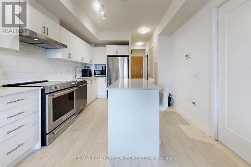 207 - 8960 Jane Street, Vaughan, ON - Indoor Photo Showing Kitchen With Upgraded Kitchen