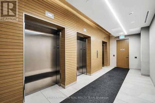 207 - 8960 Jane Street, Vaughan, ON - Indoor